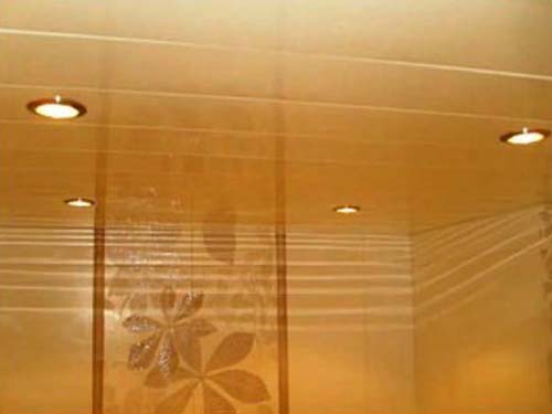 Ремонт потолка в ванной комнате: способы отделки поверхности